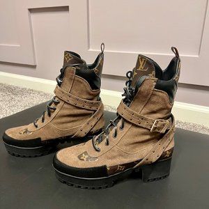 Louis Vuitton Laureate Platform Desert Boot 39.5